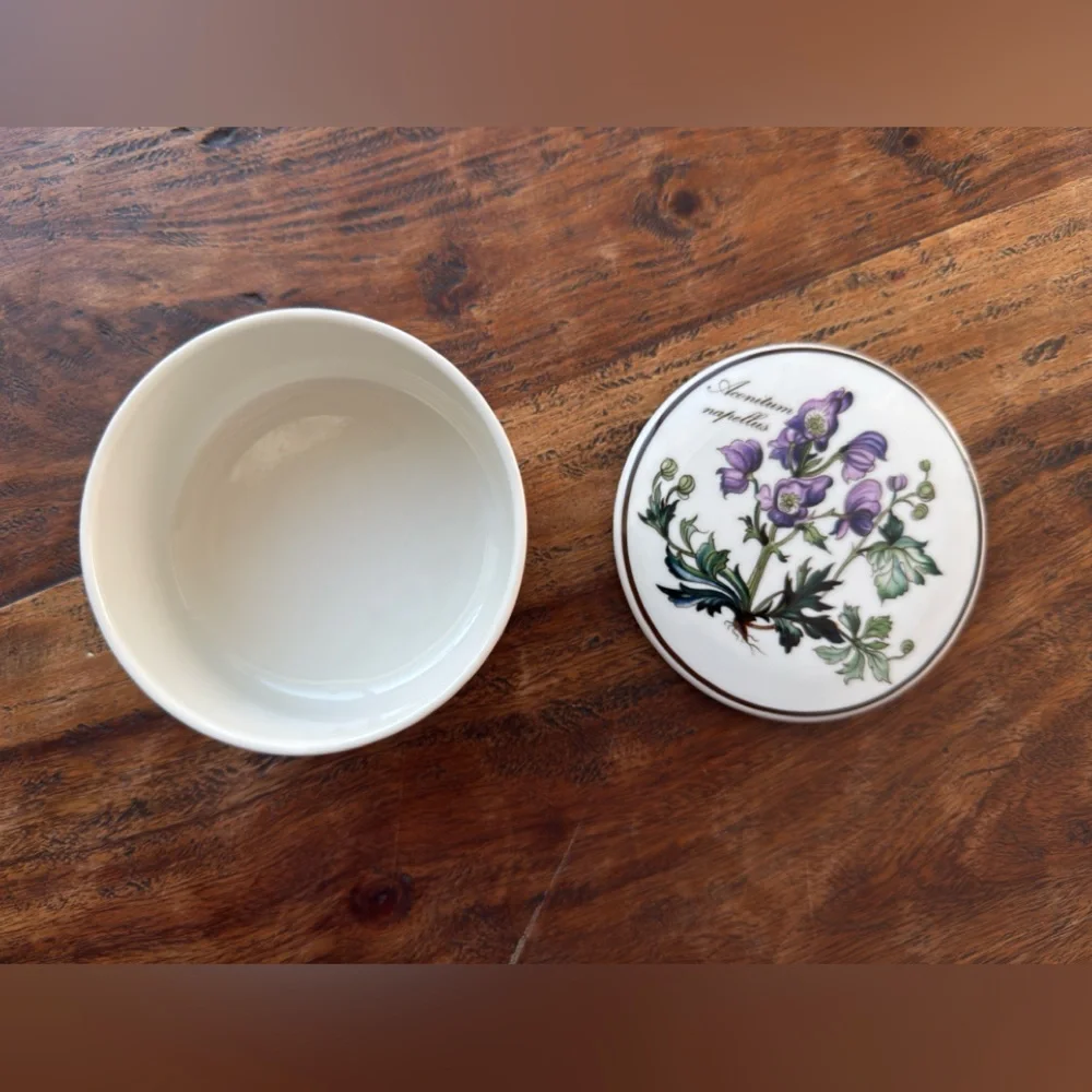 Villeroy & Boch Botanica Porcelain Trinket Box